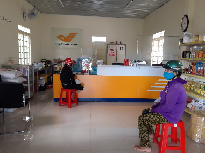 Bưu điện huyện Ea H’Leo chi trả lương hưu đảm bảo phòng, chống dịch Covid -19